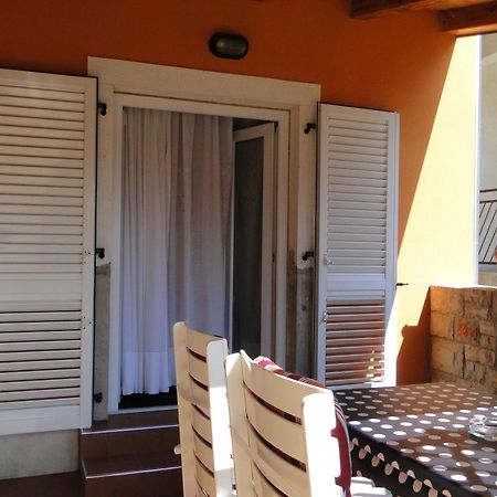 Apartments Villa Ela Umag Exteriör bild